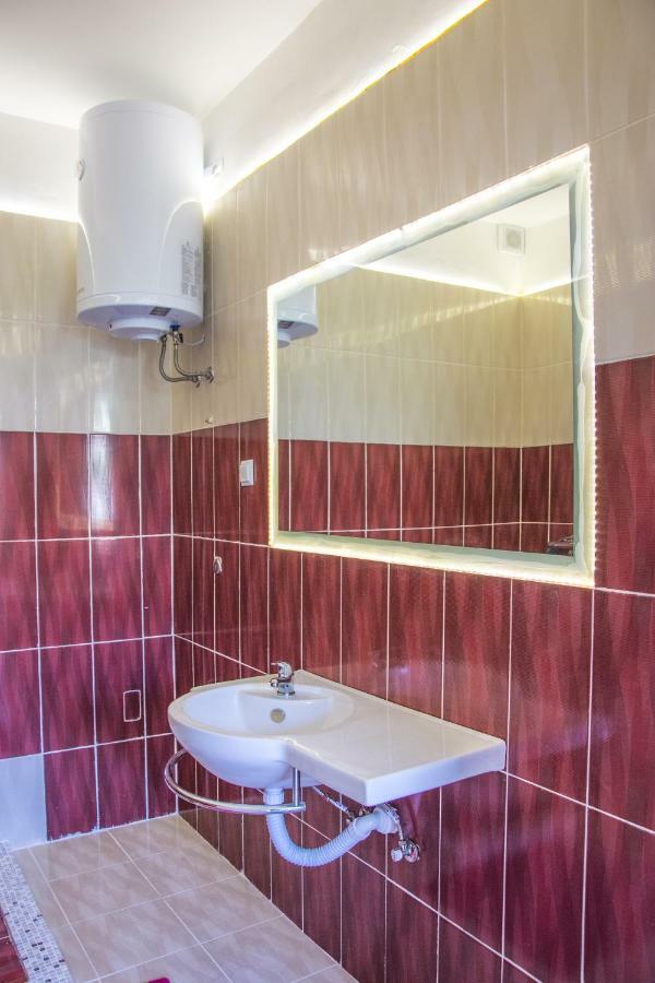 Rezidencija Ab Apartament Pag Town